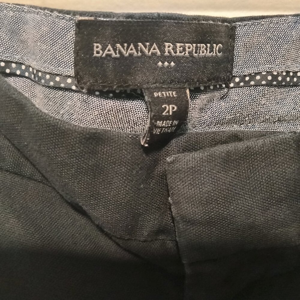 Banana Republic Womens Black Shorts Size 2P - Picture 2 of 5